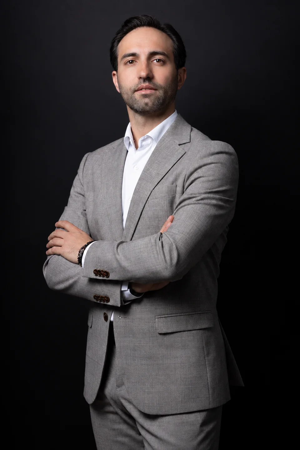 Francesco Galluzzo in abito professionale